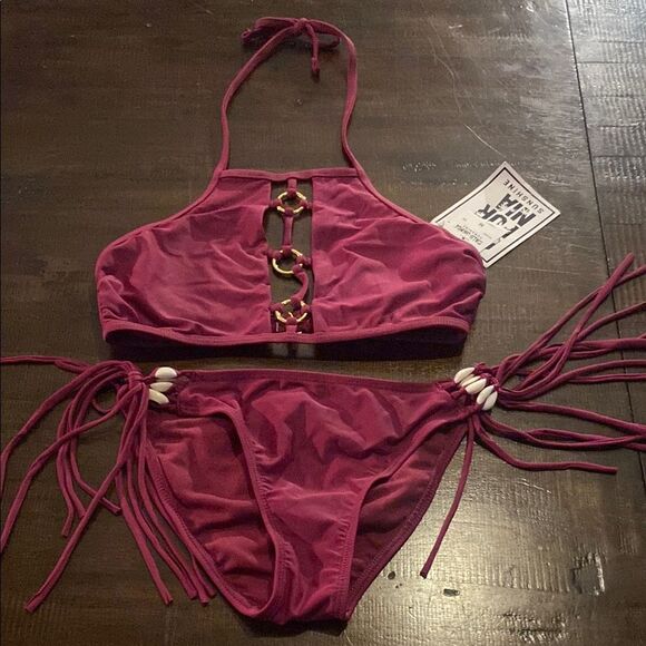 California Sunshine Magenta Bikini Set Top- M Bottom- Small Gold hardware - Picture 1 of 7